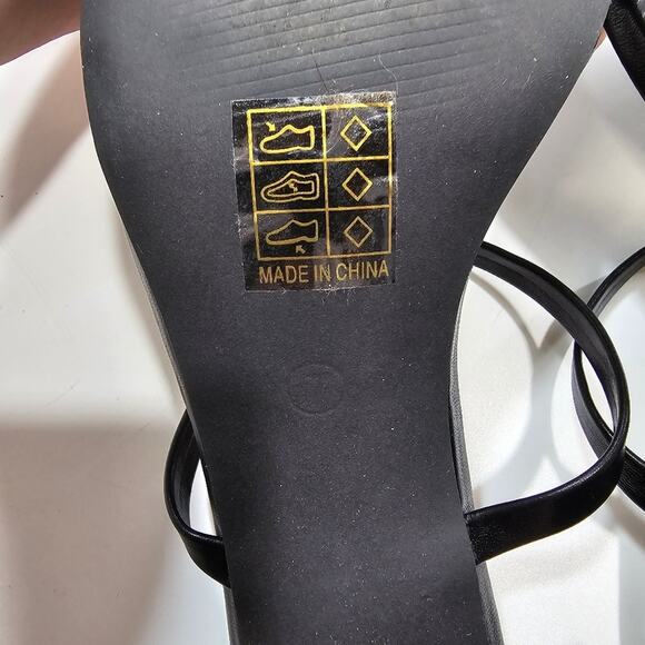 Superdown Deidra Heel in Black